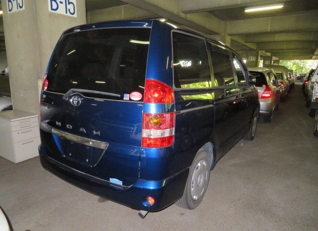 2004 Toyota Noah-Import full