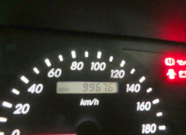 2004 Toyota Noah-Import full