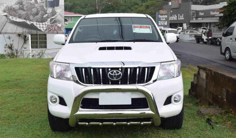 SOLD – 2012 Toyota Hilux full