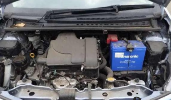 TOYOTA VITZ 2012 full