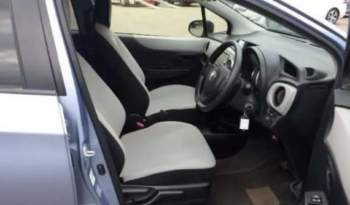 TOYOTA VITZ 2012 full