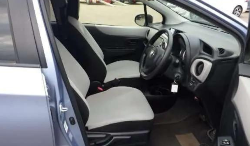 TOYOTA VITZ 2012 full