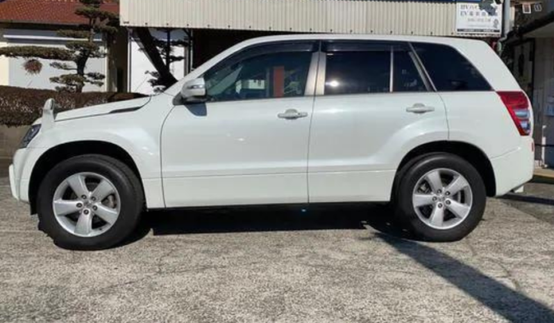 SUZUKI ESCUDO 2010 full