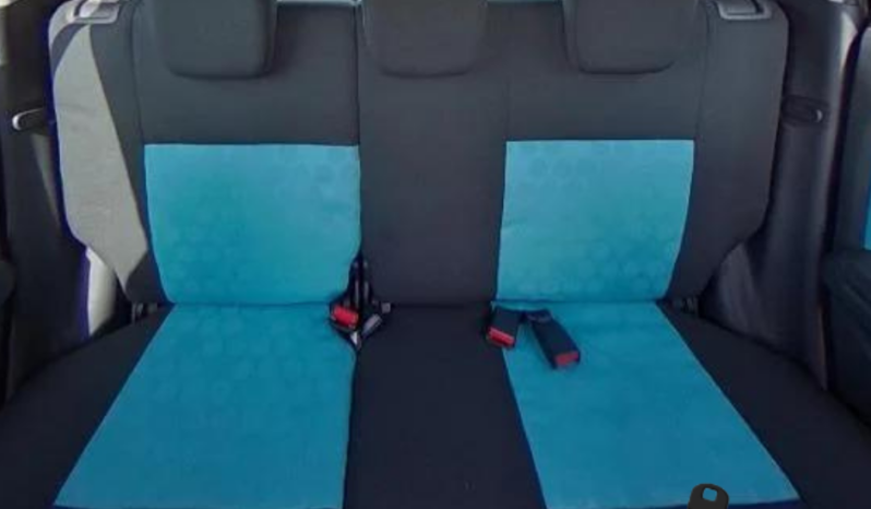 Suzuki Splash 2011 full