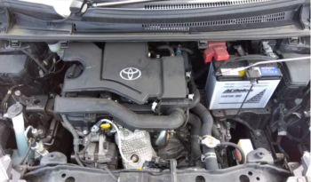 2019 TOYOTA VITZ full